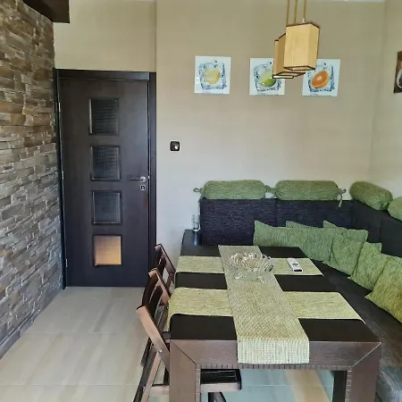 Gh Vratza Apartman *